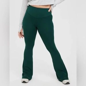 OFFLINE By Aerie Real Me Xtra Hold Up! Deep Forest Green Flare Legging Size L